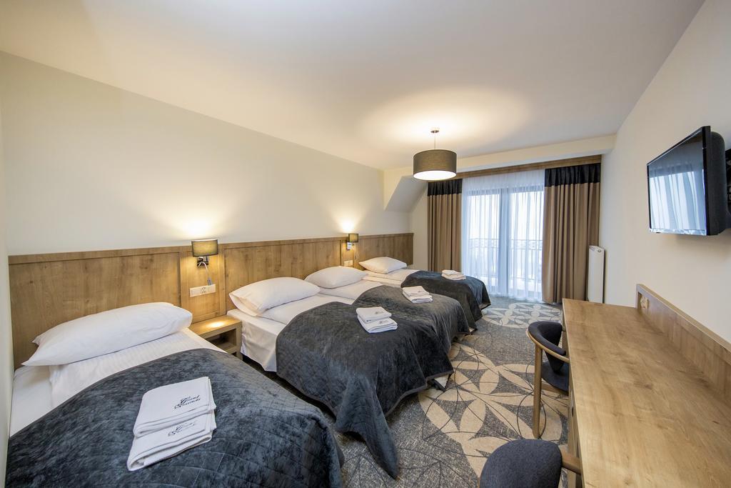 Grand Stasinda Bal Sylwestrowy Animacje Impreza Integracyjna Dwa Posilki Bogaty Bufet Baseny Kregielnia Grota Sauny Squash Silownia Place Zabaw Widoki 1000Mnpm Bukowina Tatrzanska Exterior photo
