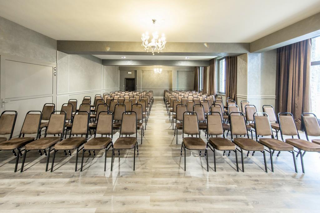 Grand Stasinda Bal Sylwestrowy Animacje Impreza Integracyjna Dwa Posilki Bogaty Bufet Baseny Kregielnia Grota Sauny Squash Silownia Place Zabaw Widoki 1000Mnpm Bukowina Tatrzanska Exterior photo